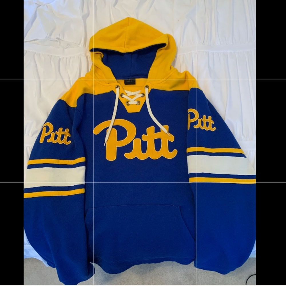 Colosseum Hockey Jersey Style Pullover